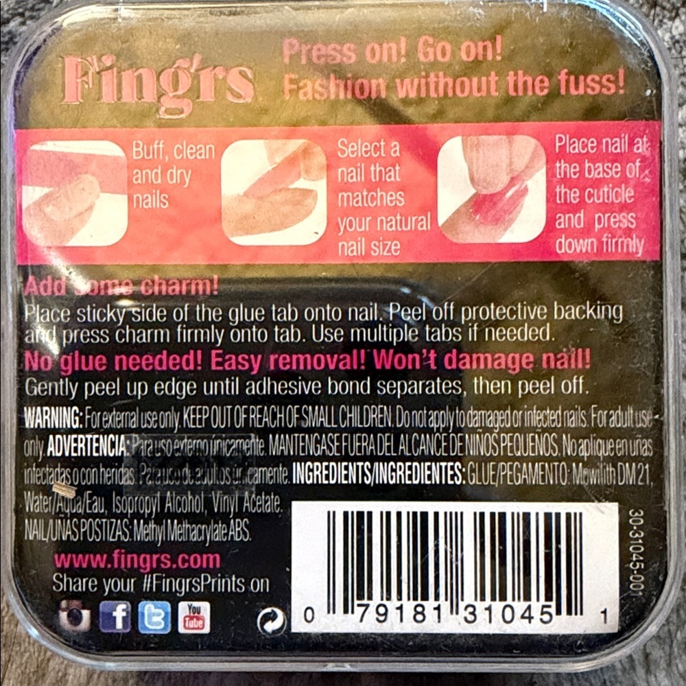 2 Sets of Brand New Fing’rs Prints Runway Ready Press On Nails - Picture 5 of 7